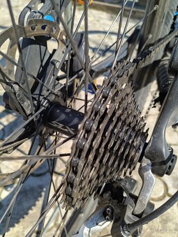 Predám celoodpružený karbónový bicykel - 2