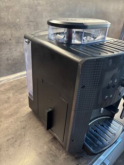 Predám plnoautomatický kávovar Krups - 2