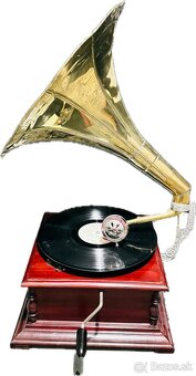 Predám starožitný gramofón HIS MASTER’S VOICE (HMV) - 2