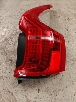 Volvo XC 90 zad.svetlo - 2