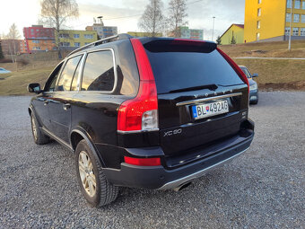 Volvo XC90 2.4 D5 7 miestne executive - 2
