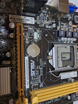 Doska ASUS H81M-E (socket 1150) - 2