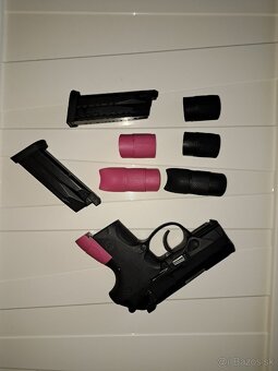 WE GBB plynová pištoľ Bulldog Compact - 2