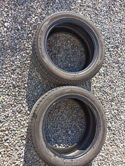 245/45R17 - 2