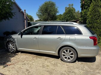 Toyota Avensis Combi - 2