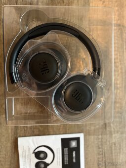 Slúchadla JBL 710BT - 2