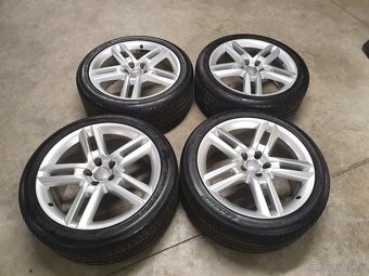 Audi R19 255/40 Falken - 2
