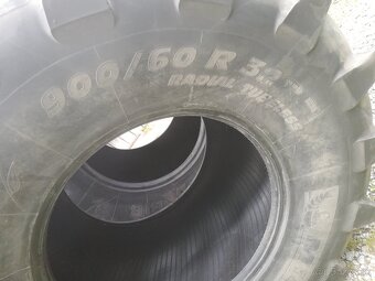Kombajn pneumatiky 900/60R32 Michelin X-BIB - 2