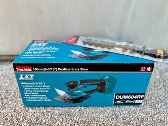 Makita AKU nožnice na trávu DUM604RF 18 V - 2