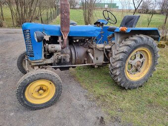 Traktor Zetor 25 - 2