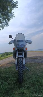 Aprilia Pegaso 650 Cube - 2