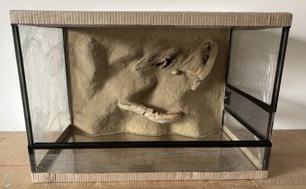 Terárium 60x40x40 s 3D stenou - 2