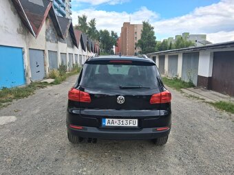 VW tiguan 2,0 tdi Dsg 4x4 R-Line - 2