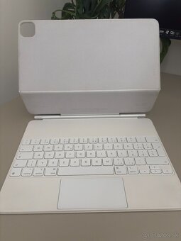 Apple Magic Keyboard pre iPad Pro 12.9" a iPad Air M2, M3 - 2