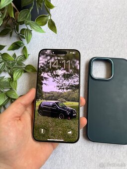 iPhone 15 Pro Max 256GB Natural Titanium - 2