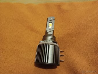 Predám led žiarovky H 15 12 Volt Canbus - 2