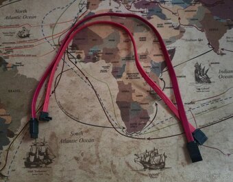 Predam SATA kable a rôzne redukcie - 2