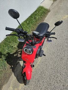 Niu Uqi Scooter - 2