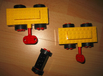 LEGO dva motorceky na klucik (rok 1986) - 2