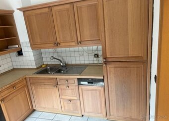 Dubová kuchyně se spotřebiči,4625 - 2