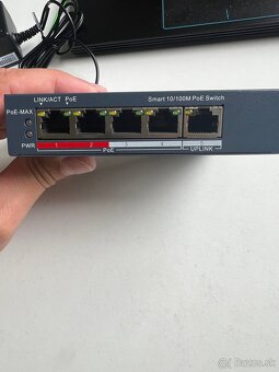 POE Switch HikVision DS-3E1105P-EI (5-port), 60W - 2