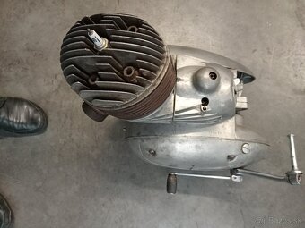 Motor jawa 250 prva kývačka a teleskop jawa perák 250-530 - 2