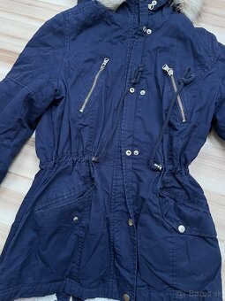 Tmavomodrá parka - 2
