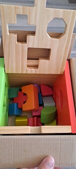 Hračky– vkladačka, magnet.kniha, pečiatky, flauta, puzzle - 2