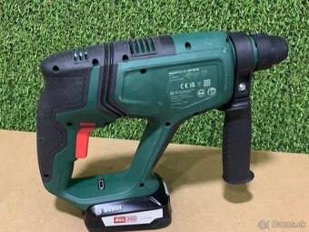 BOSCH UniversalHammer 18V Akumulátorové vŕtacie kladivo - 2