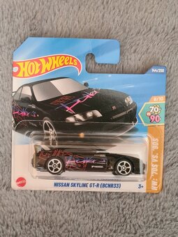 Hot Wheels Nissan - 2