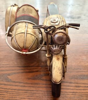Predám starý model motocykla BMW R75 - 2