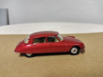 Corgi toys Citroen DS repas - 2