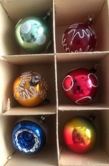 Retro - malé sklenene gule na stromcek - 2