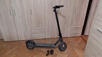 Elektrická kolobežka Xiaomi M365 - 2