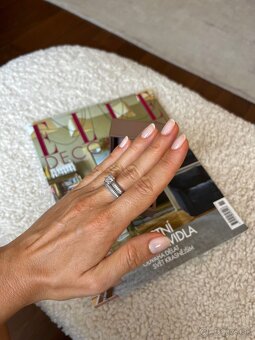 2x prsteň so vsadenými zirkónmi - priemer 15,7 mm - 2