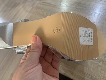 Strieborné sandálky - 2