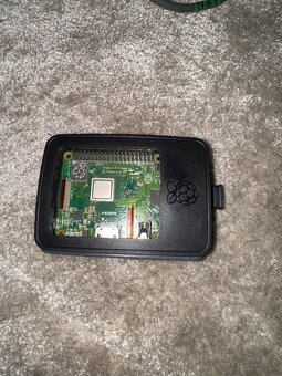 Raspberry Pi 3 Model B + kryt + Tenda Wi-Fi USB adaptér - 2