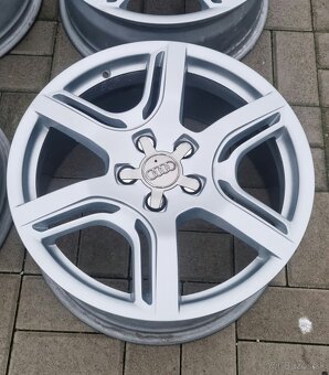 5x112 R18 8J ET39 (8RO 601 025A) - 2