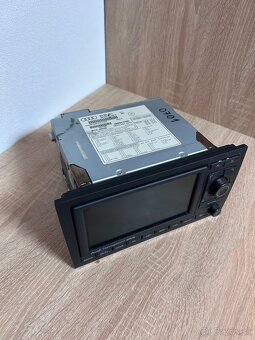Predám rádio Audi RNS-E - 2