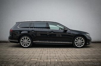 Passat B8 140kw 2.0TDi 4x4 r-line Virtual matrix webasto - 2