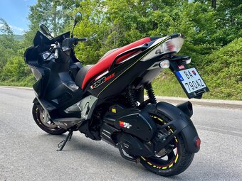 Predám Aprilia sr 125 max - 2