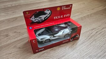 Ferrari FXX-K EVO Shell na diaľkové ovládanie - 2
