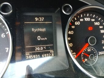 Volkswagen Passat - 2