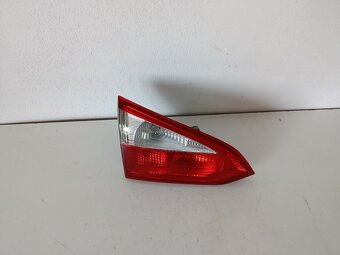 svetlo LZ vnutorne focus mk3 bm5113a603b 50€ - 2