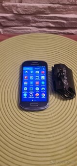 Samsung galaxy S3 mini black 8GB - 2