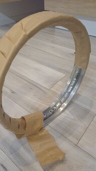 Rafik na motocykle Jawa - 2