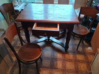 Predám starožitný nábytok - 2