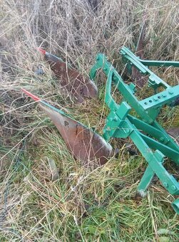 Dvojradlicny pluh obracak - 2