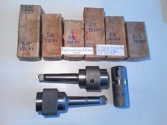 Rýchloupínacie hlavy.Púzdra. - 2