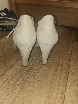 Sandále na opätku - 2